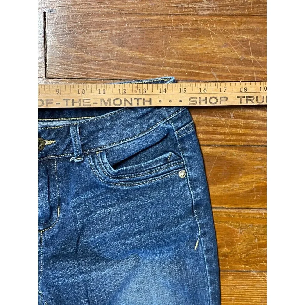 Simply Vera Vera Wang Straight Leg Jeans Size 6 Denim Logo Pockets Medium Wash